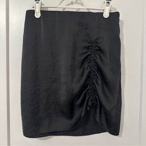 Aritzia Wilfred Black Allusion High Rise Ruched Mini Skirt Size Small Women’s